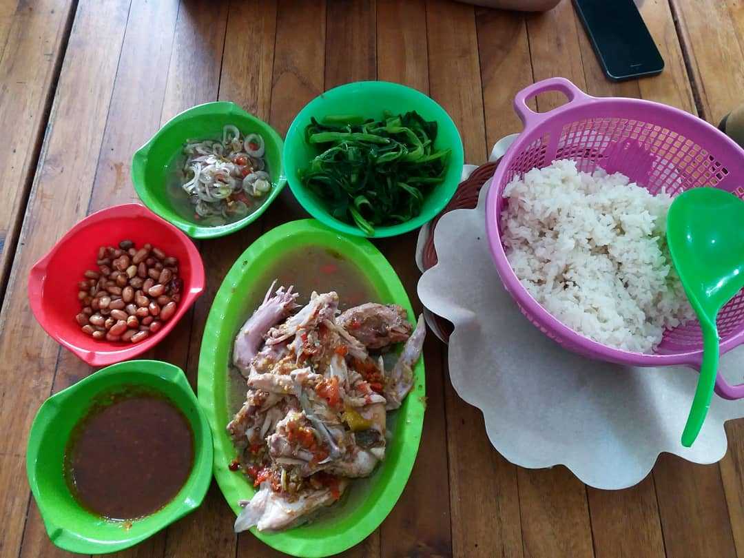 Warung Ayam Betutu Lina Putri 3 9