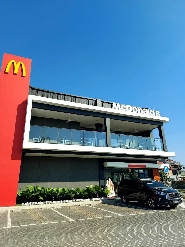 Mcdonald'S - Pasirkoja 1