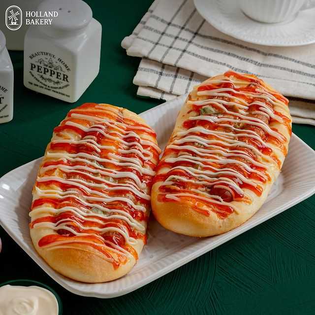 Holland Bakery Cibuluh 6