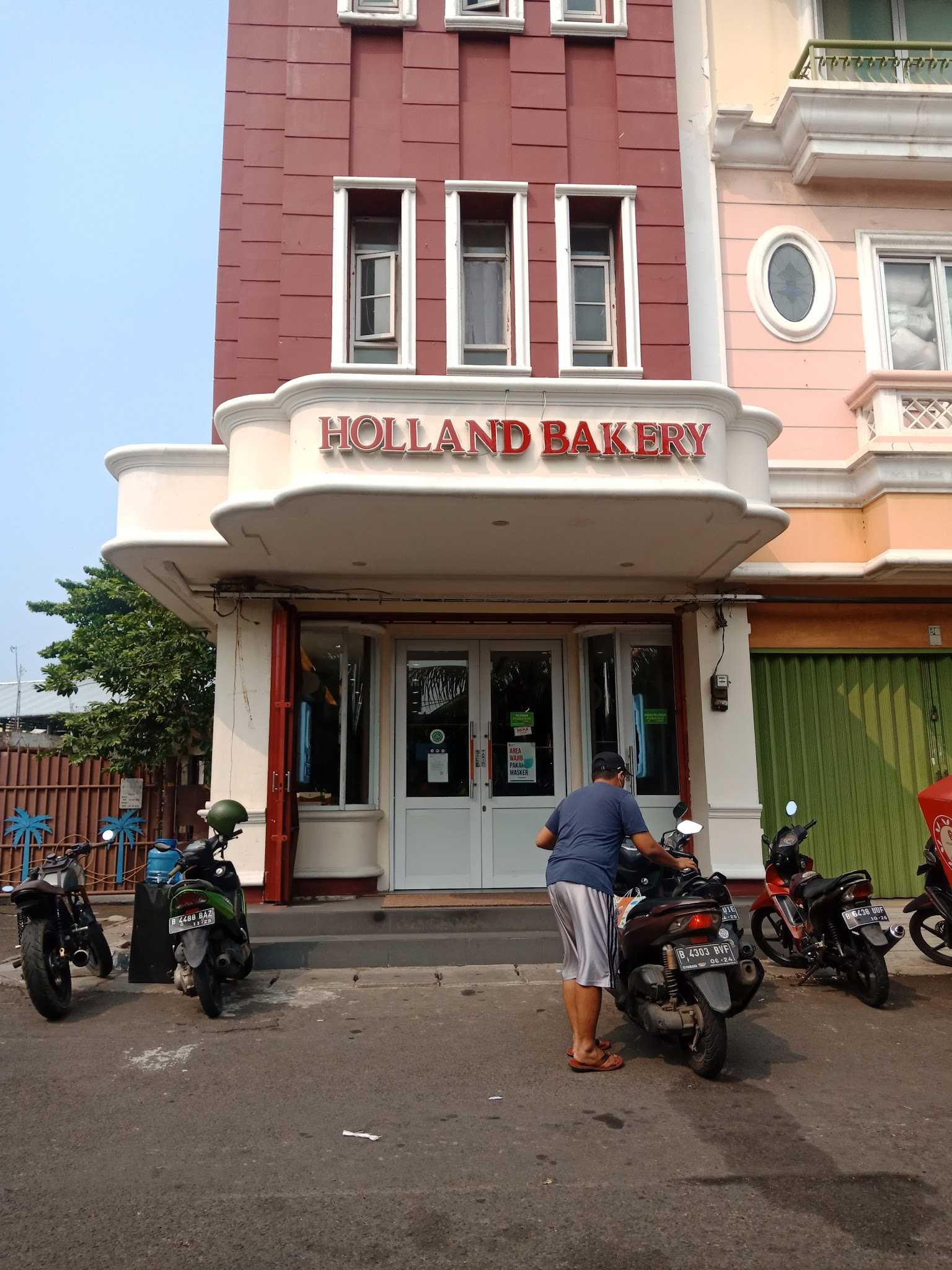 Holland Bakery 1