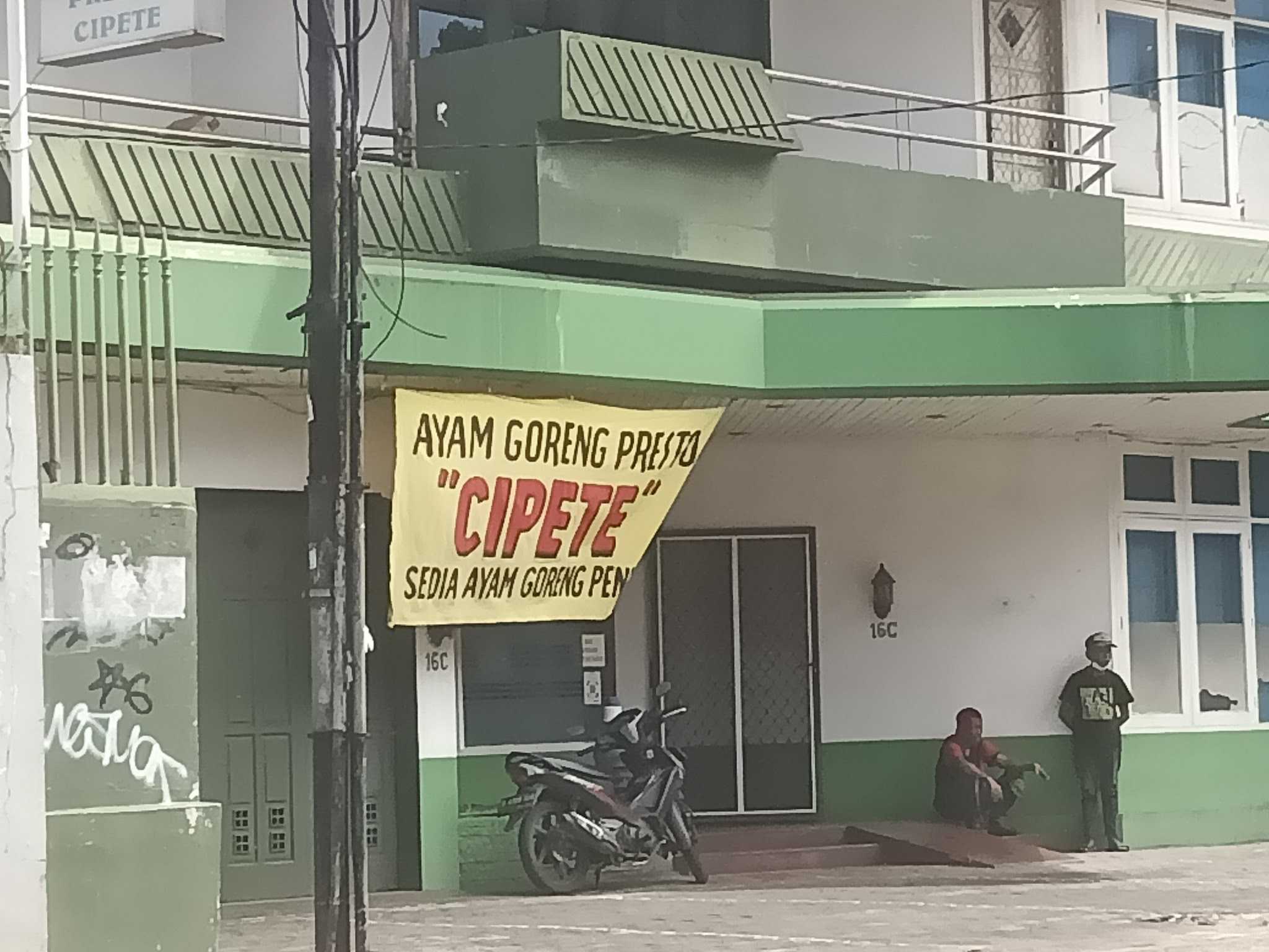 Ayam Goreng Presto Cipete 1