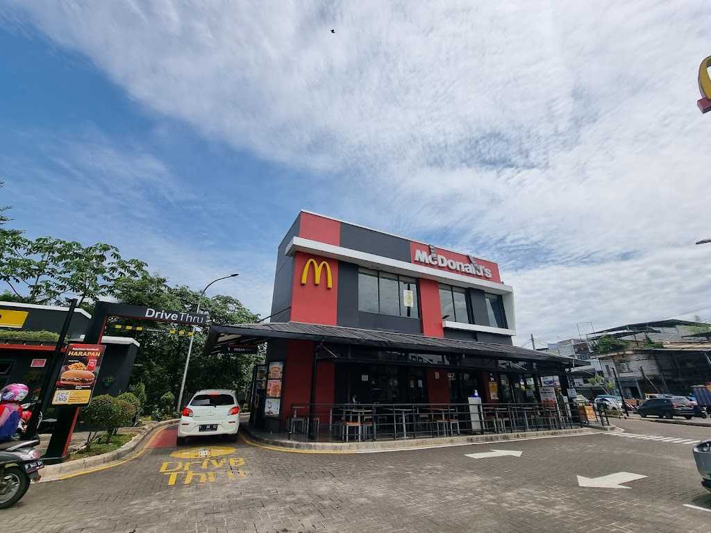 Mcdonald’s - Semplak 1