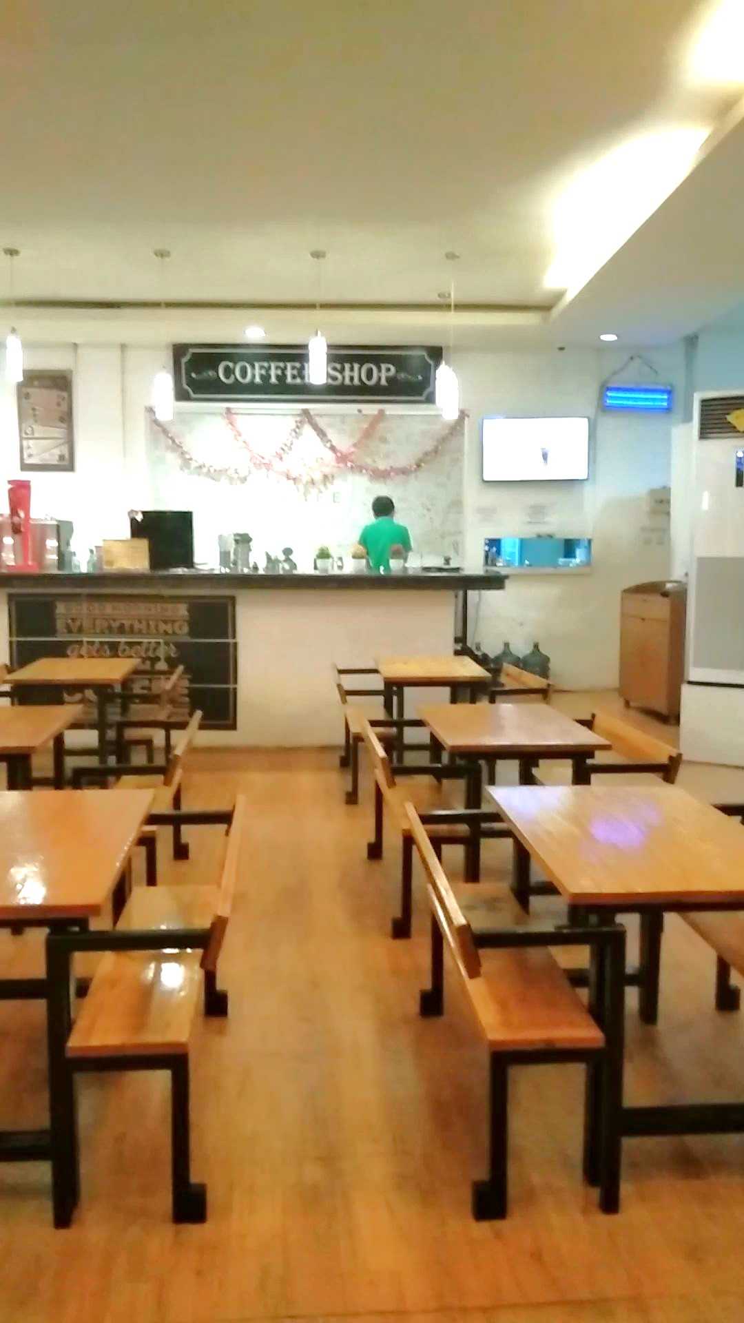 Vapehan Cafe 3