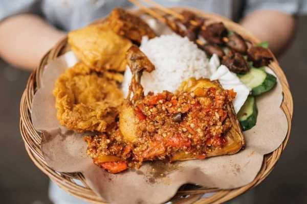 Ayam Gepuk Pak Gembus - Menteng 8