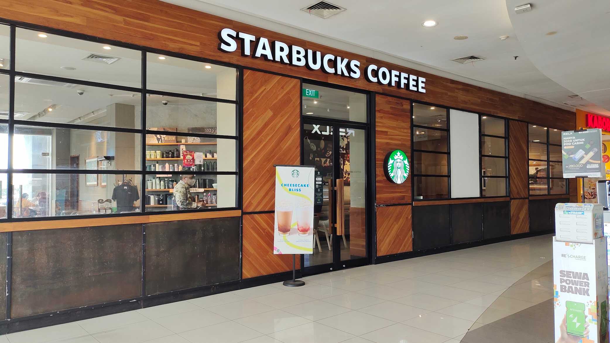 Starbucks - Mall Bassura 1