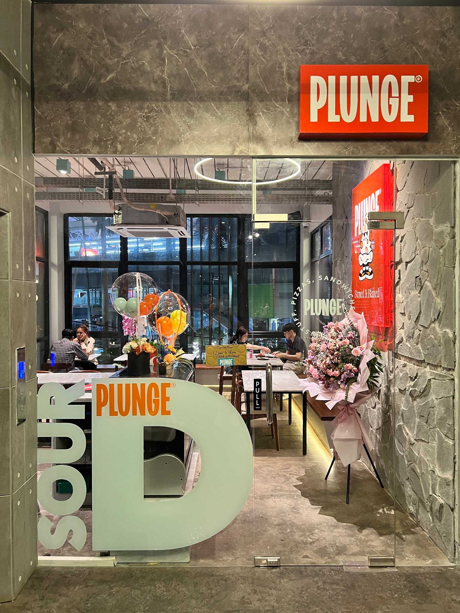 Plunge Pizza 1