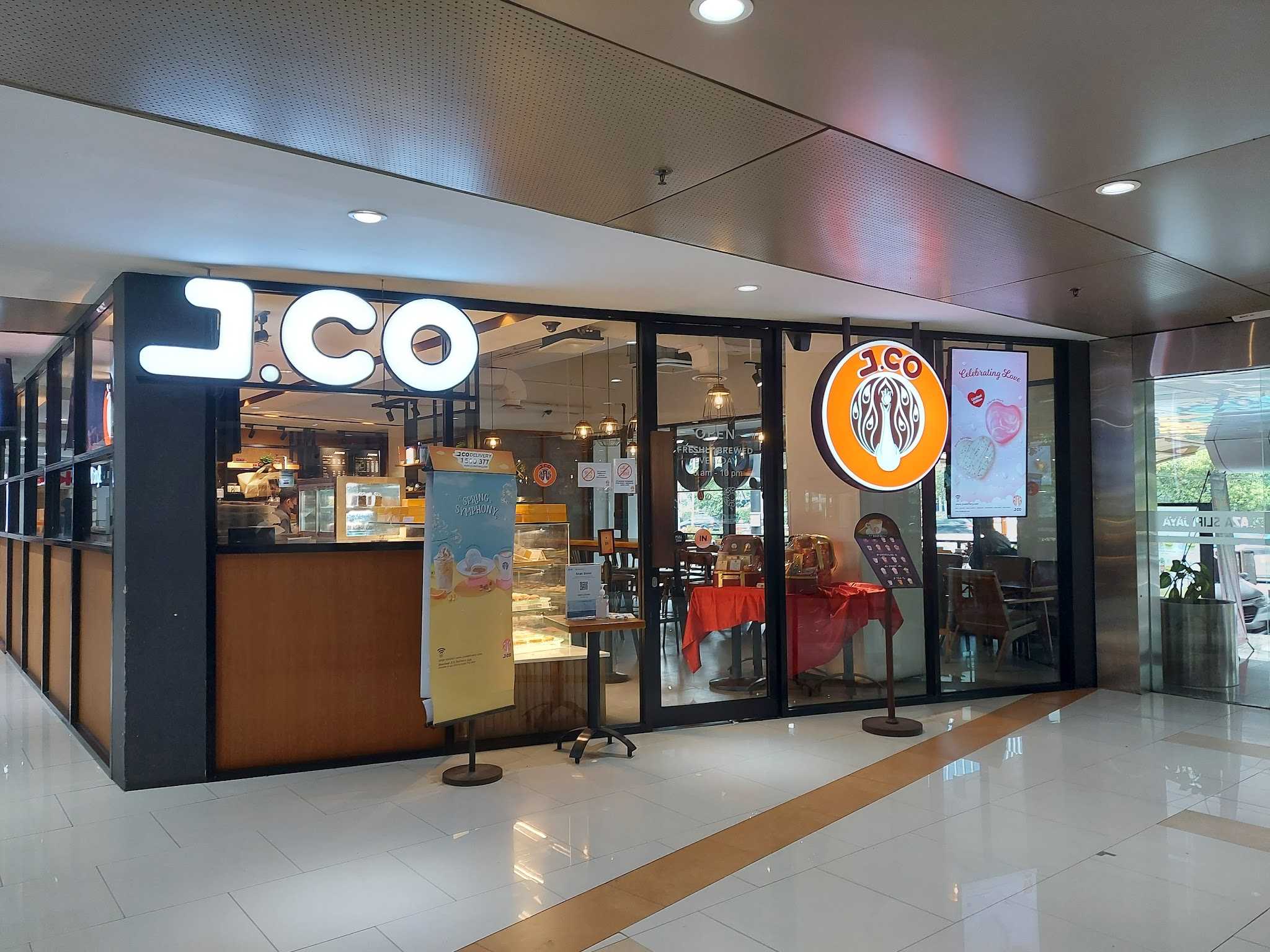 J.Co Donuts & Coffee Slipi Jaya 1