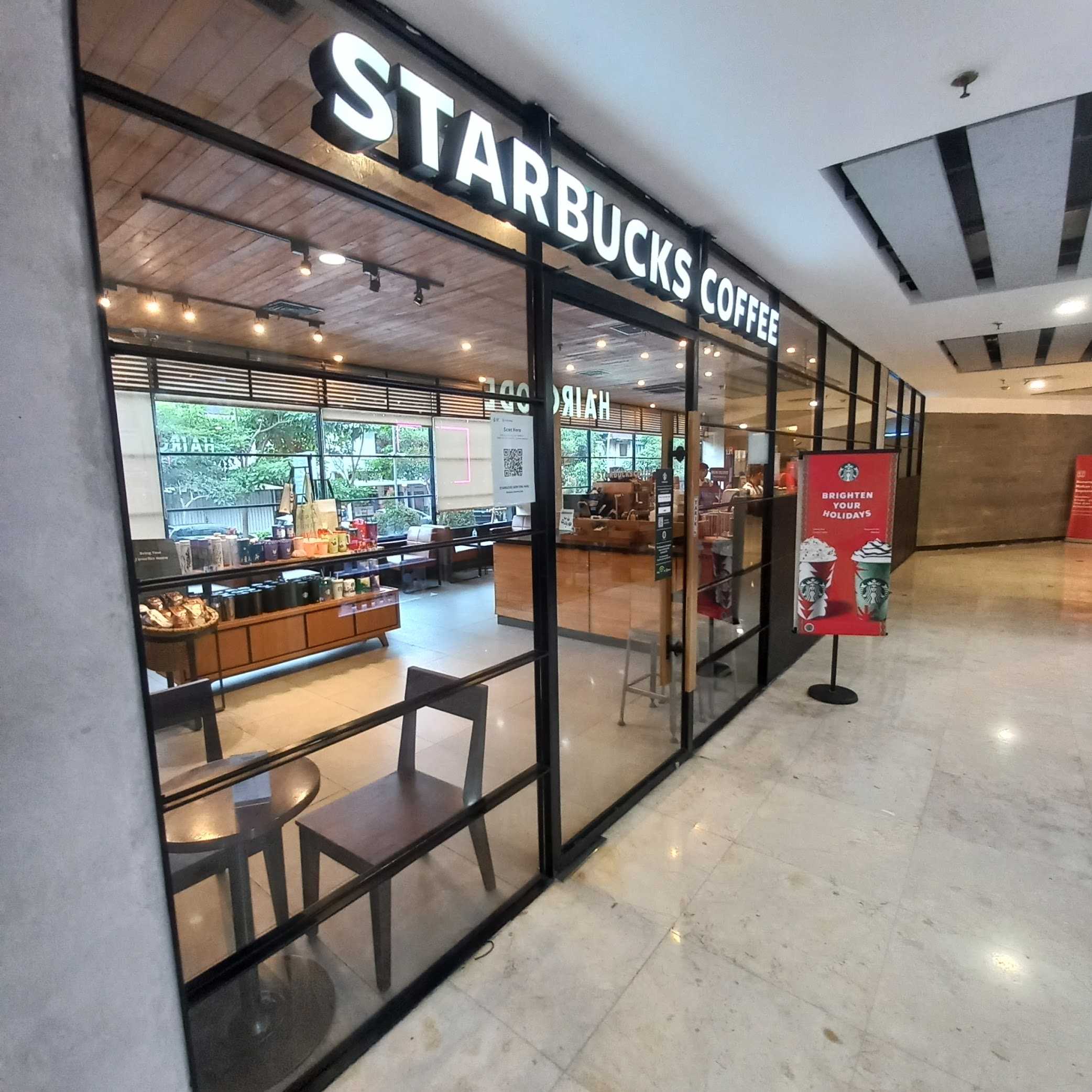 Starbucks - Menteng Huis 1