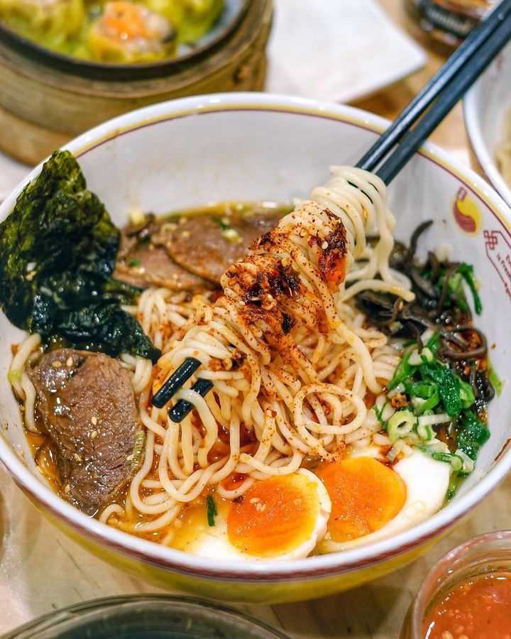 Golden Lamian - Sun Plaza 2