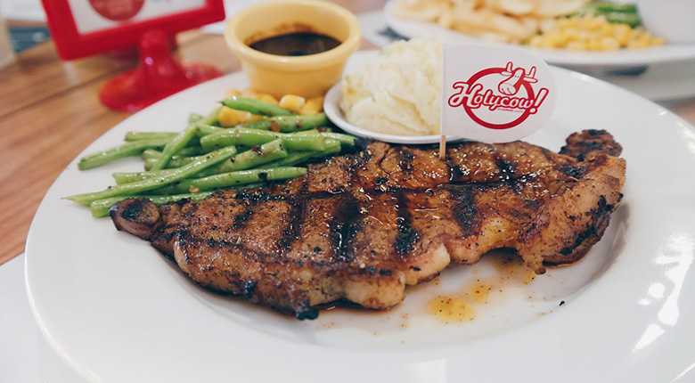 Holycow Steak - Halim Perdanakusuma 3