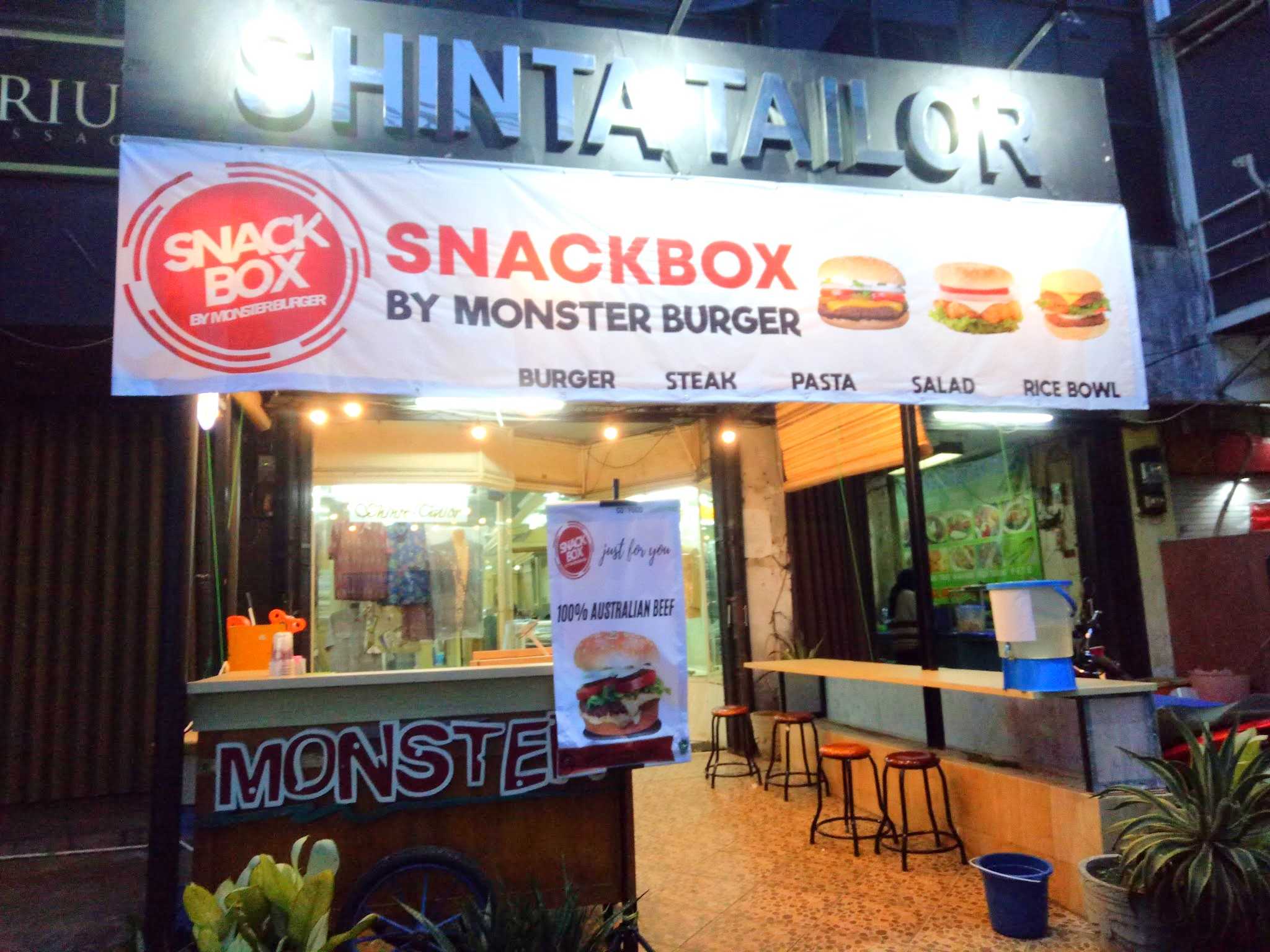 Monster Snackbox Melawai 1