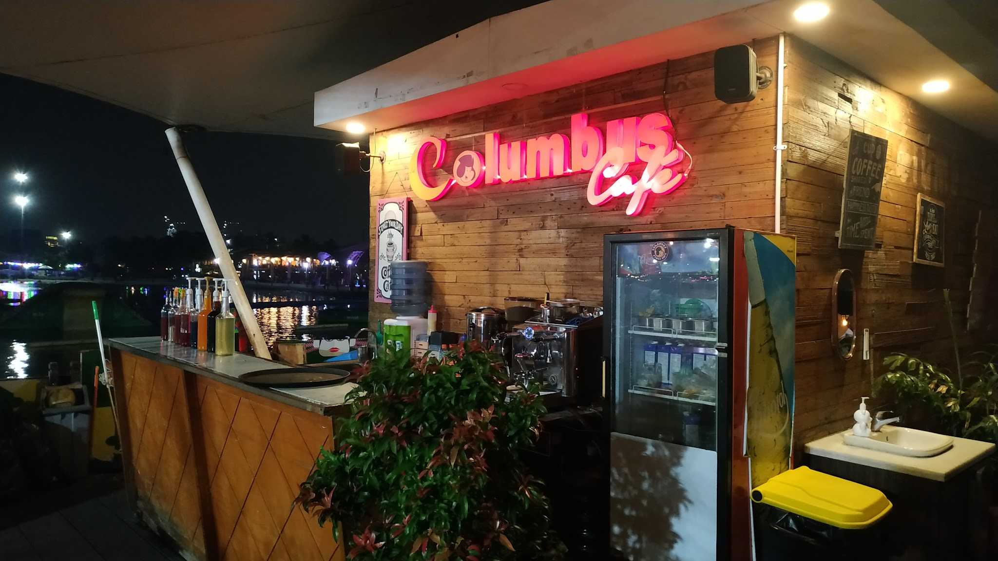 Columbus Cafe 1