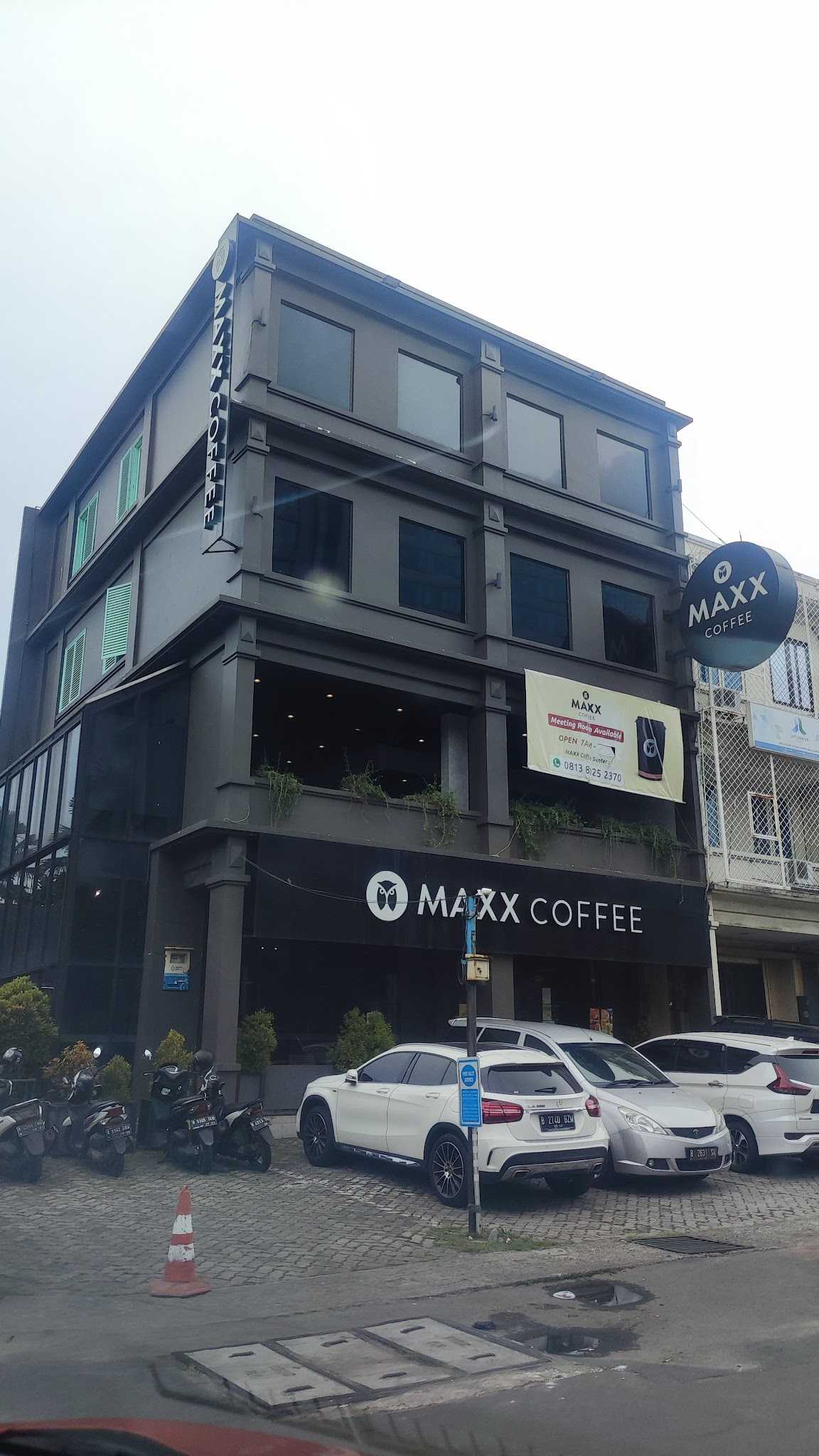 Maxx Coffee 1