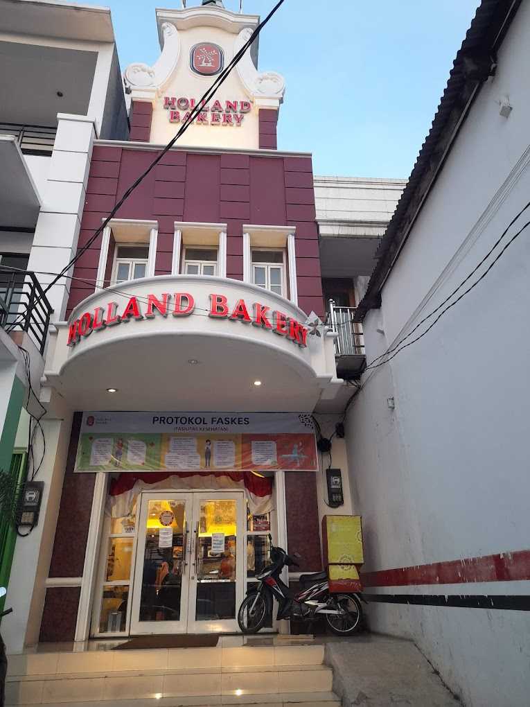 Holland Bakery - Cilandak 1