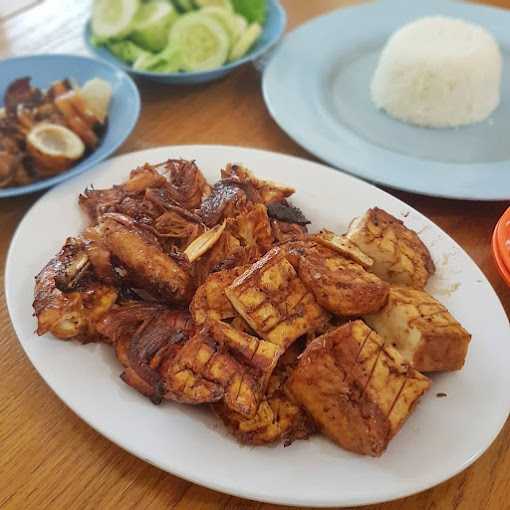 Ayam Bakar 7 Saudara 5