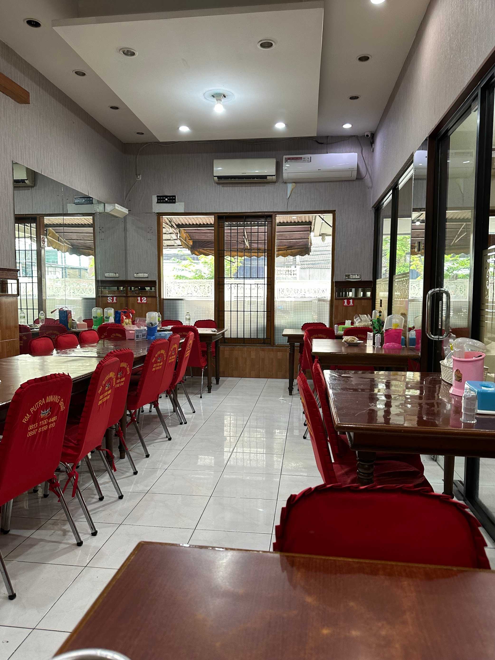 Putra Minang Restaurant 3