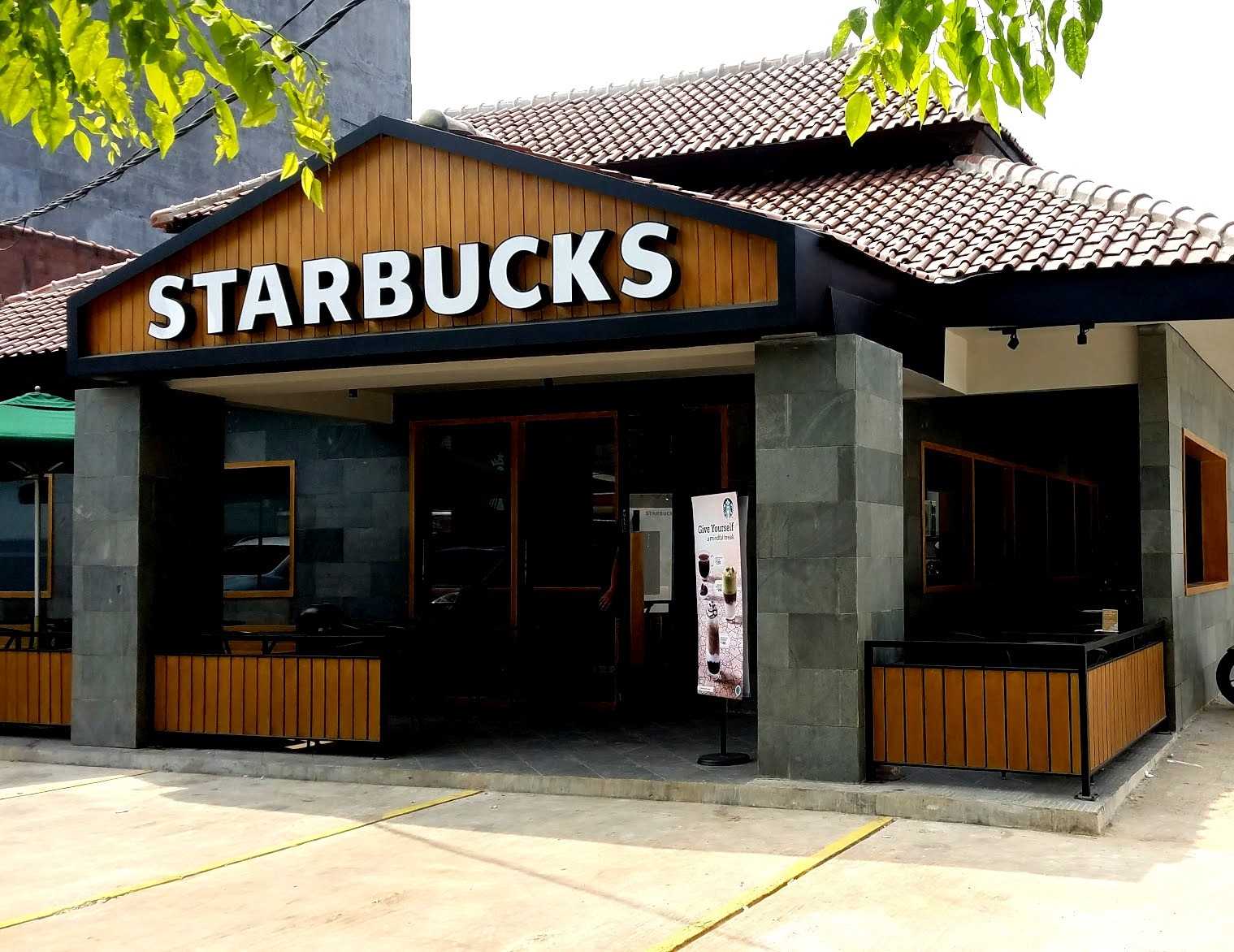 Starbucks Coffee - Bintaro 1