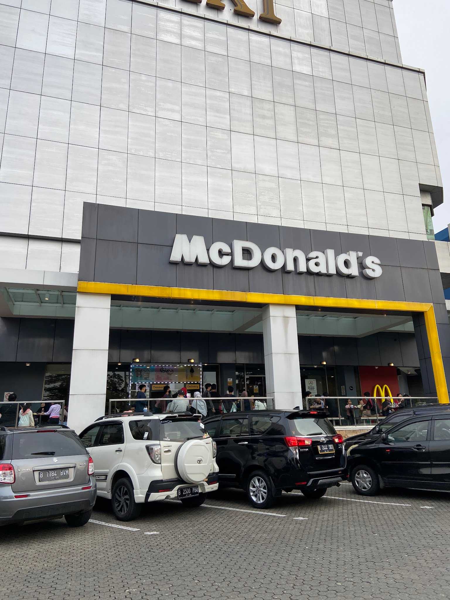 McDonald's - Arion Mall 1