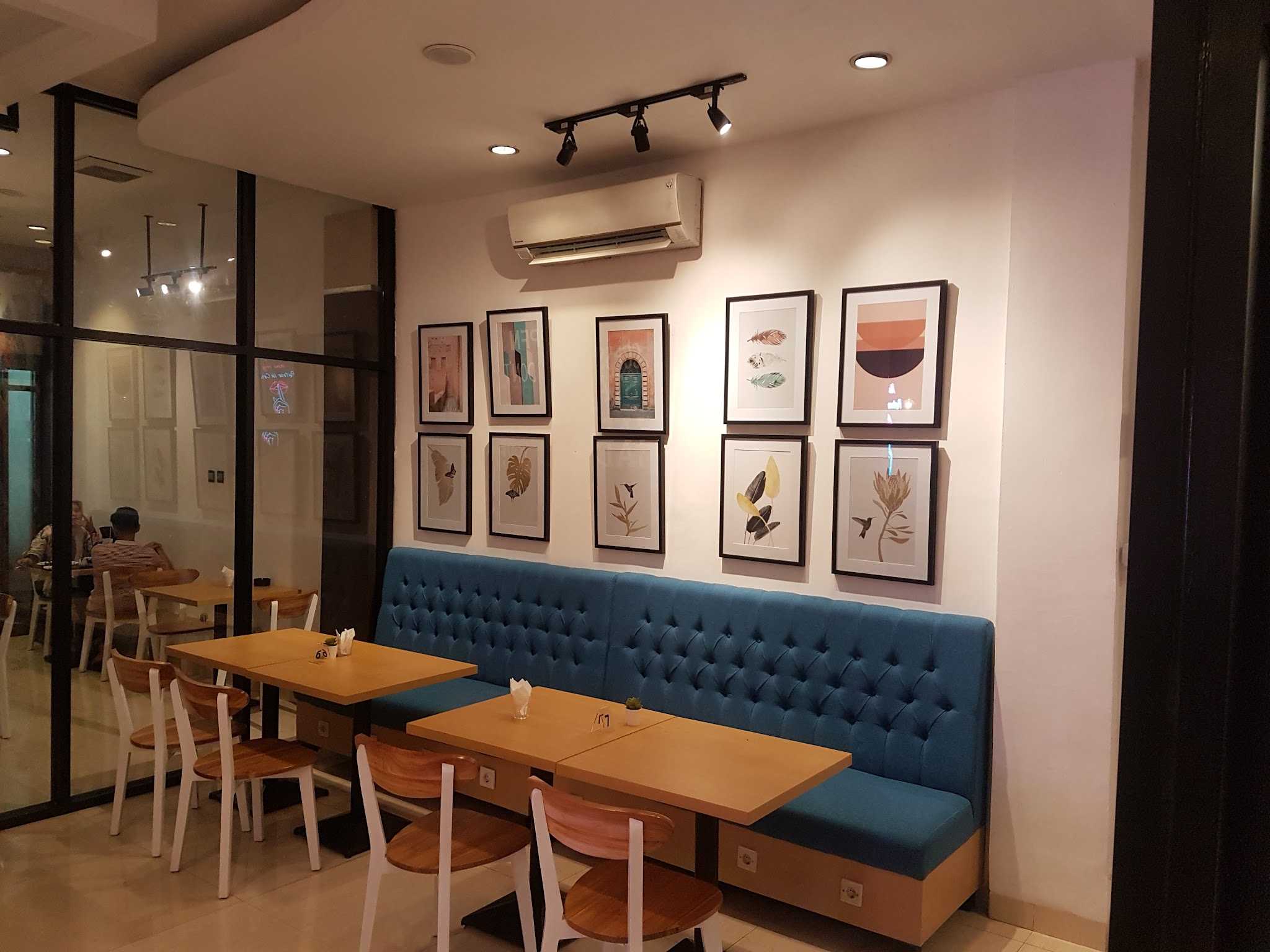 Meet/N/Work Coffee & Eatery 2