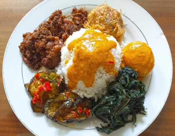 Warung Nasi Padang Lintau Buo 2