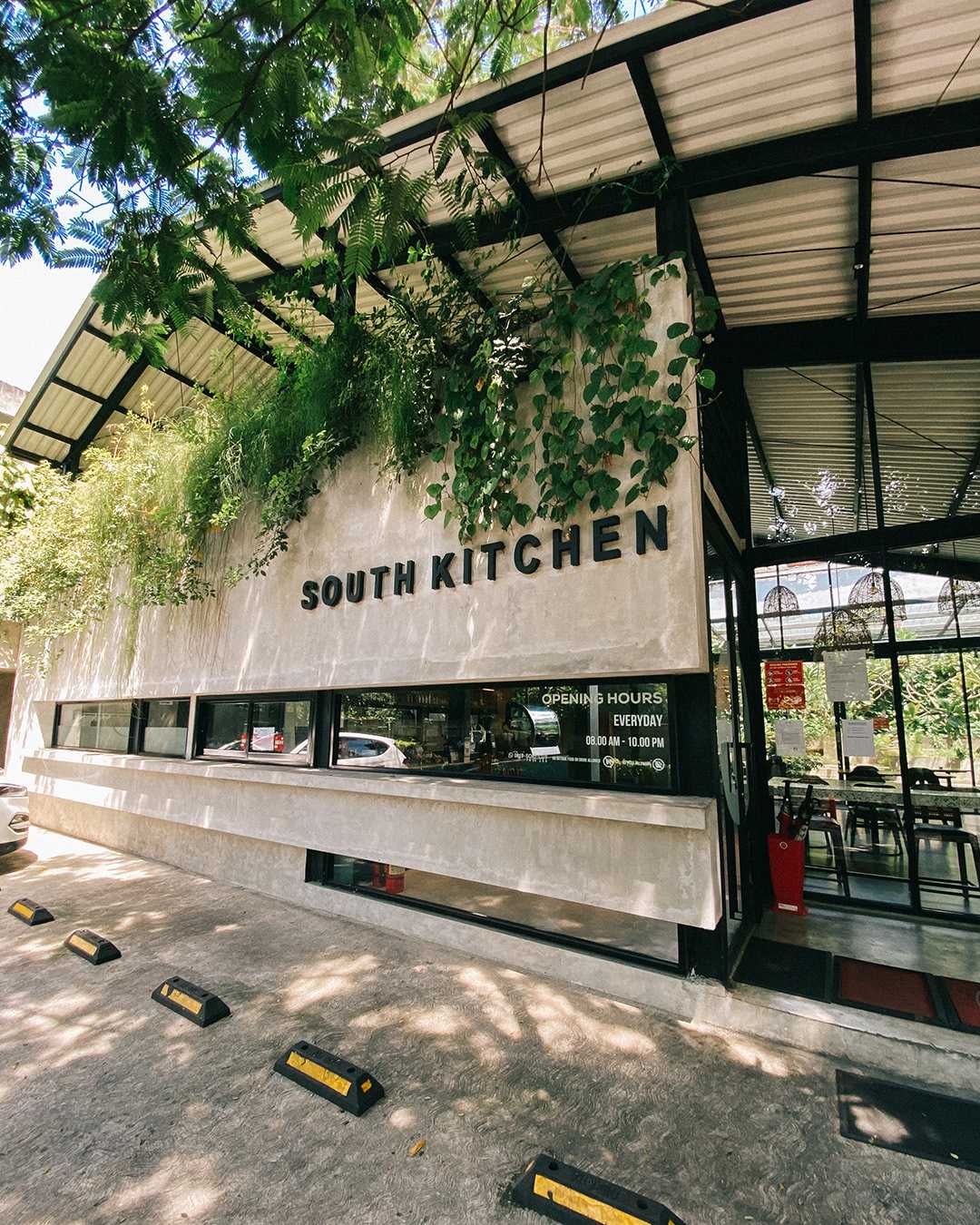 South Kitchen 1