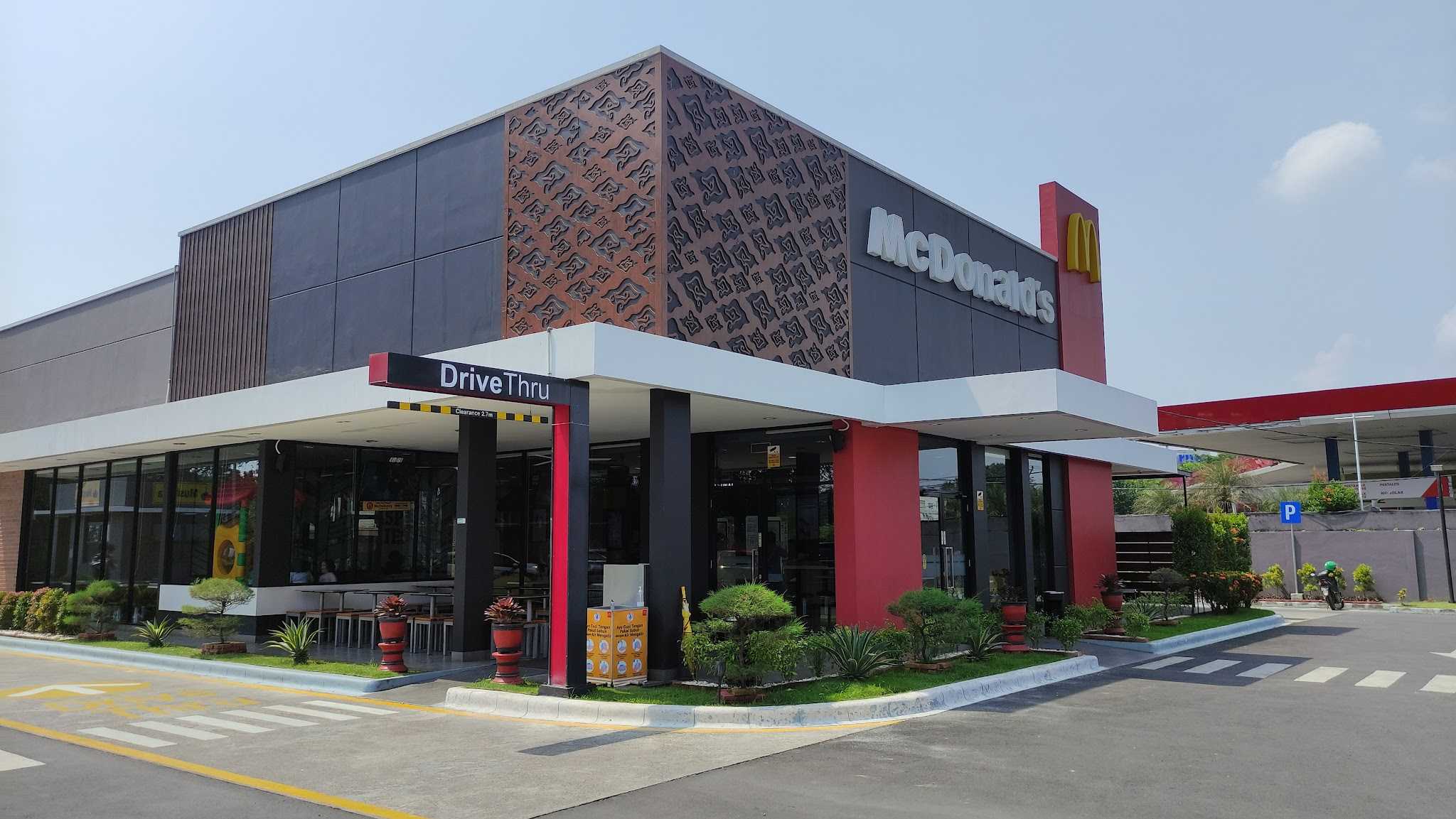 Mcdonald's - Brigjen Darsono 1