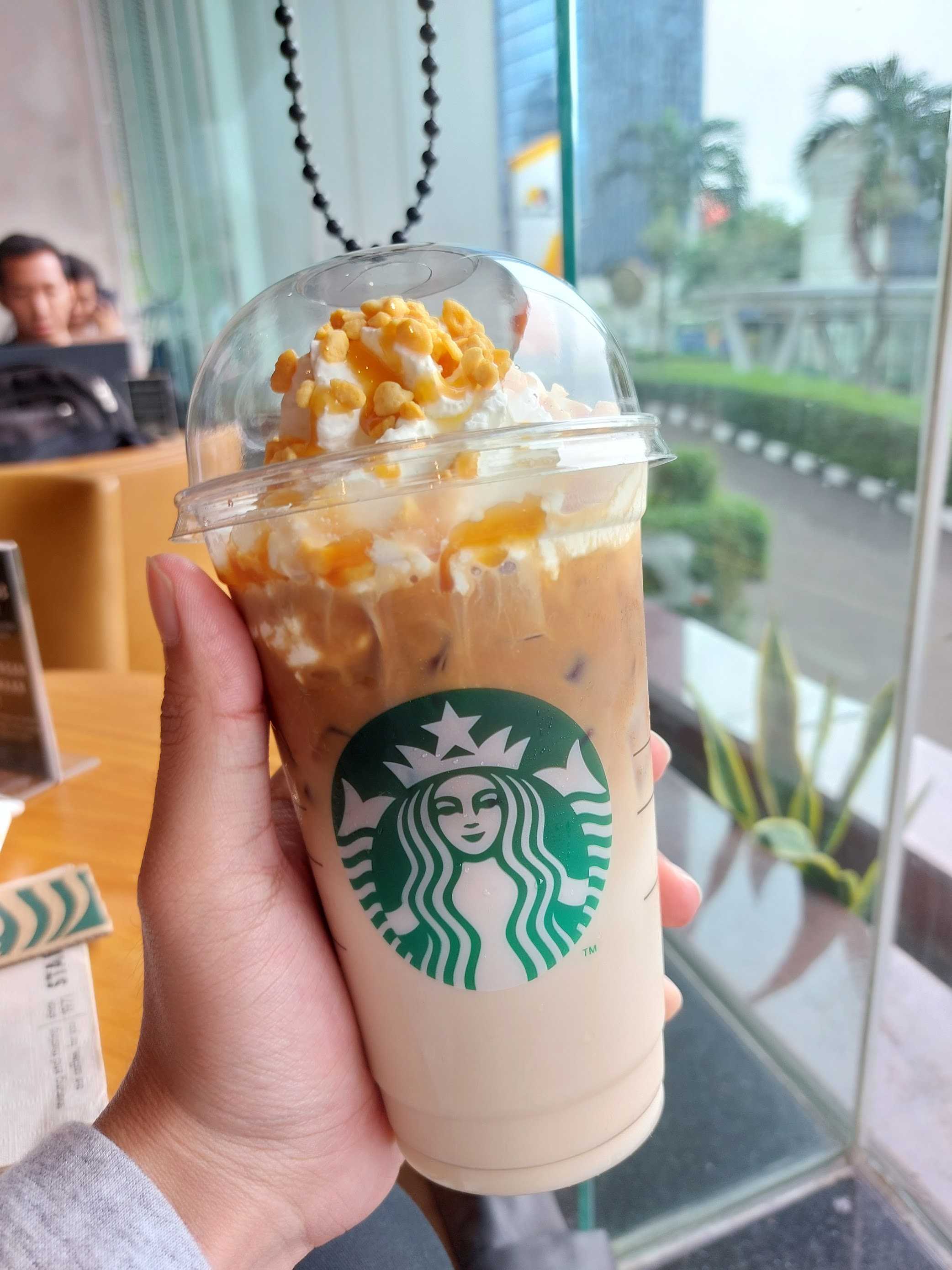 Starbucks - Tata Puri 2