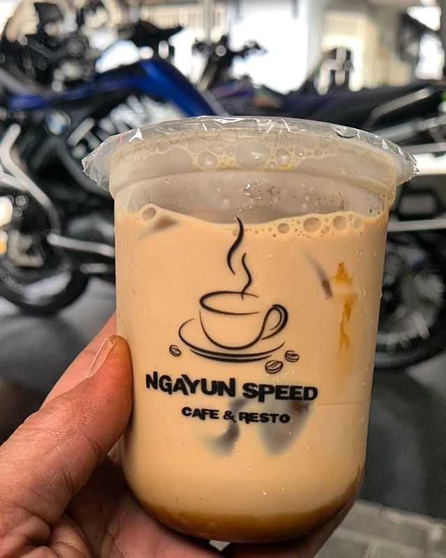 Ngayun Speed Cafe & Resto 6