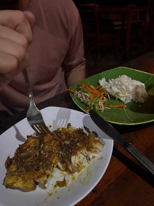 Warung Pantai 9