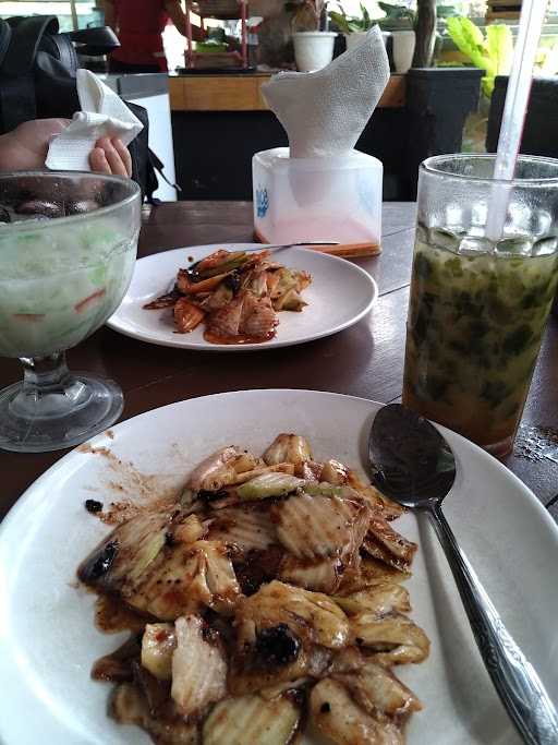 Warung Paon 9