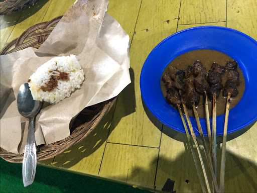 Warung Sate Soto Rawon Babi Guik 3