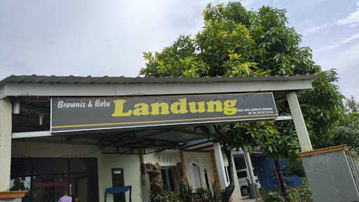 Landung 6