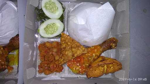 Ayam Penyet Mamaze Iwan Cabang Blekathuk 3