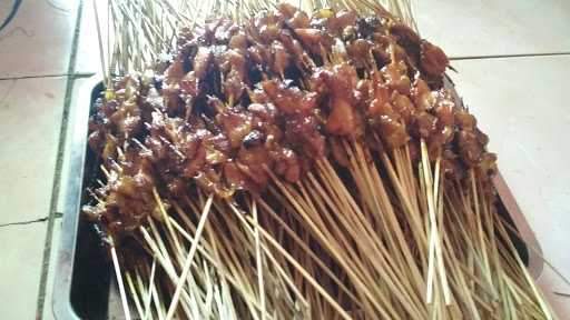 Sate Ayam Pak Teguh 1