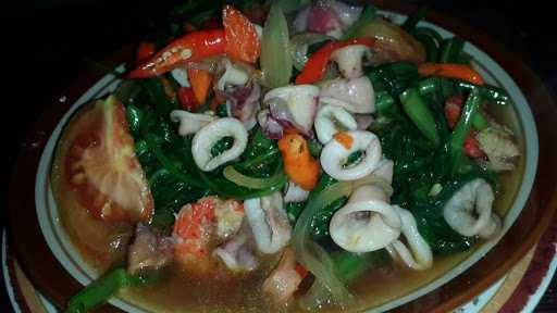 Lesehan Seafood Mbak Yuki 2