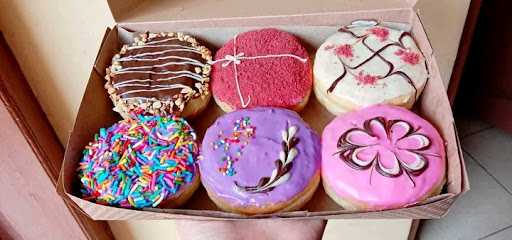 Davira Donuts 6