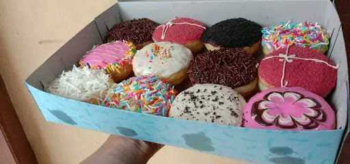 Davira Donuts 1