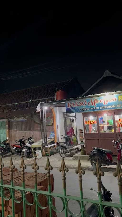 Bakso & Mie Ayam Rajawali 8