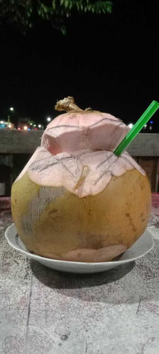 Es Kelapa Muda Cunong 5