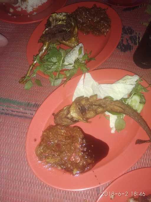 Pecel Lele Purnama 1