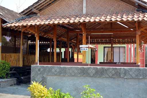 Saung Azzahra 10