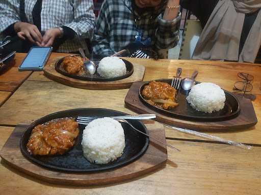 Warung Goprek, 407 5