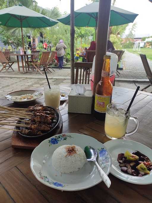 Warung Sate Kambing Muda Cempaka 2