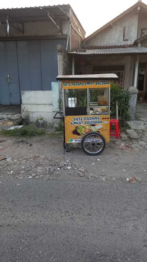 Sate Padang Empat Saudara Ambo 1