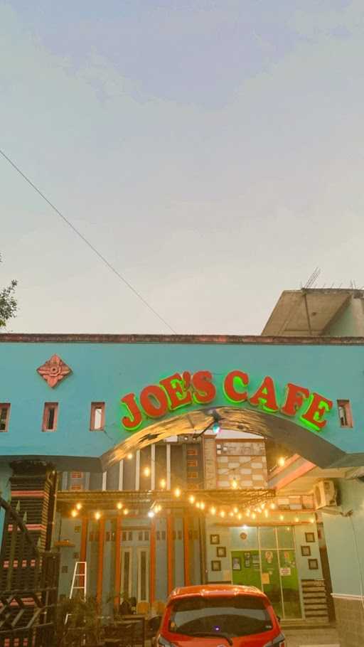 Joes Cafe 10