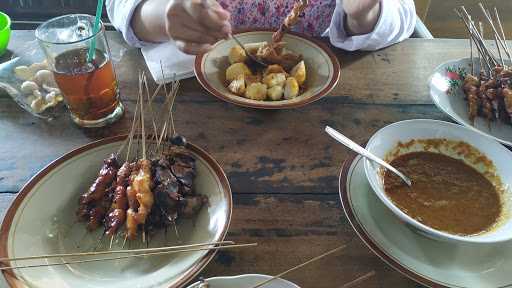 Sate Ayam Haji Kasman 4