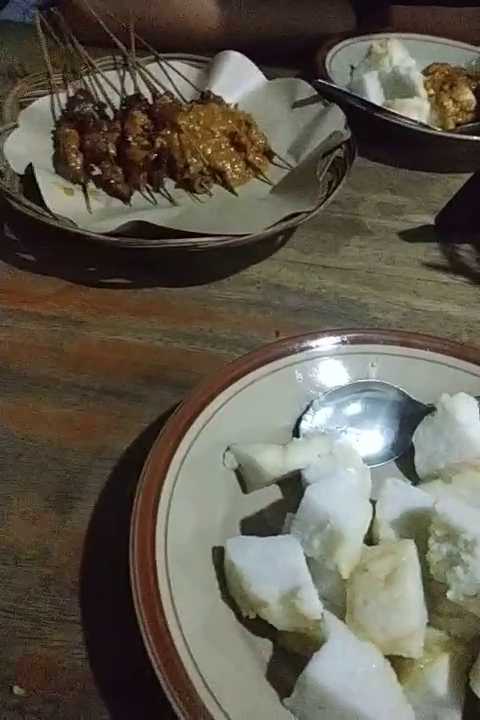 Sate Ayam Pak Tino Ambal 1