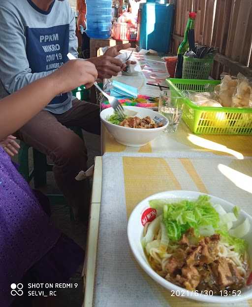 Warung Bakso Sangadah 4