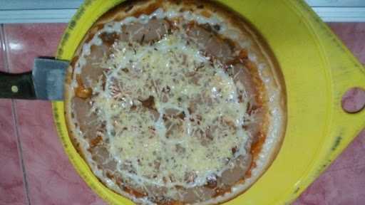 Dapur Pizza 4