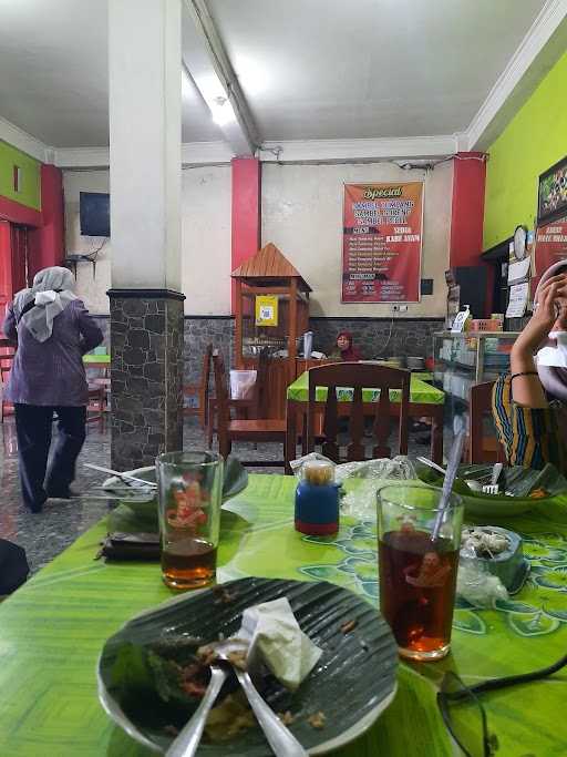 Warung Makan Nasi Tumpang Mbok Nah 6